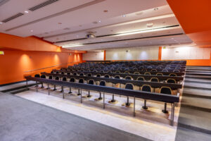 Foto del interior del Anfiteatro 2 de la Facultad de Esudios Generales