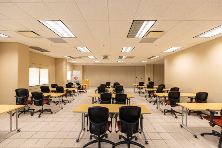 Salón 3073 ubicado en Torre Central de Plaza Universitaria